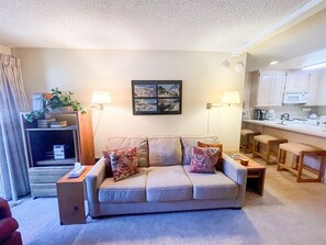 Flat-screen TV, fireplace, foosball, stereo