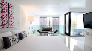 Modern Room | Blendingsgardiner, wi-fi (inkludert) og individuelt dekorert