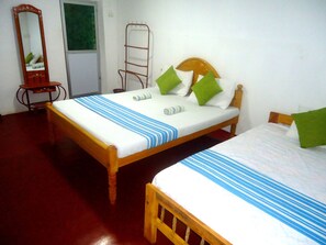 Standard Triple Room, Multiple Beds, Non Smoking | Premium bedding, soundproofing, iron/ironing board, free WiFi