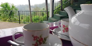 Food and drink - Ella 9 Arch Miracle (Ella)