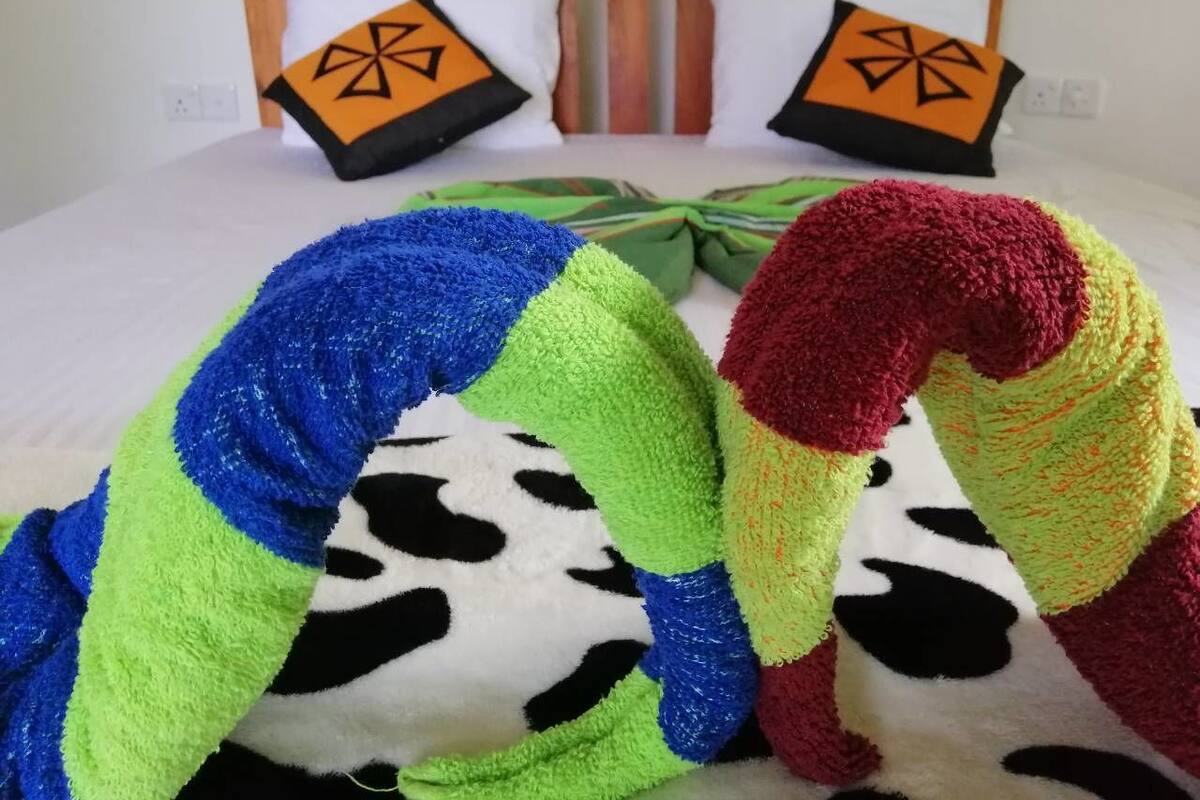 Quarto casal, 1 cama de casal, para não fumantes | Cofres nos quartos, Wi-Fi de cortesia