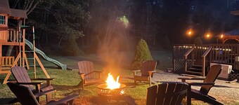 Cozy Pocono House, Game Room, Community Pool, Privacy, Camelback, Ski