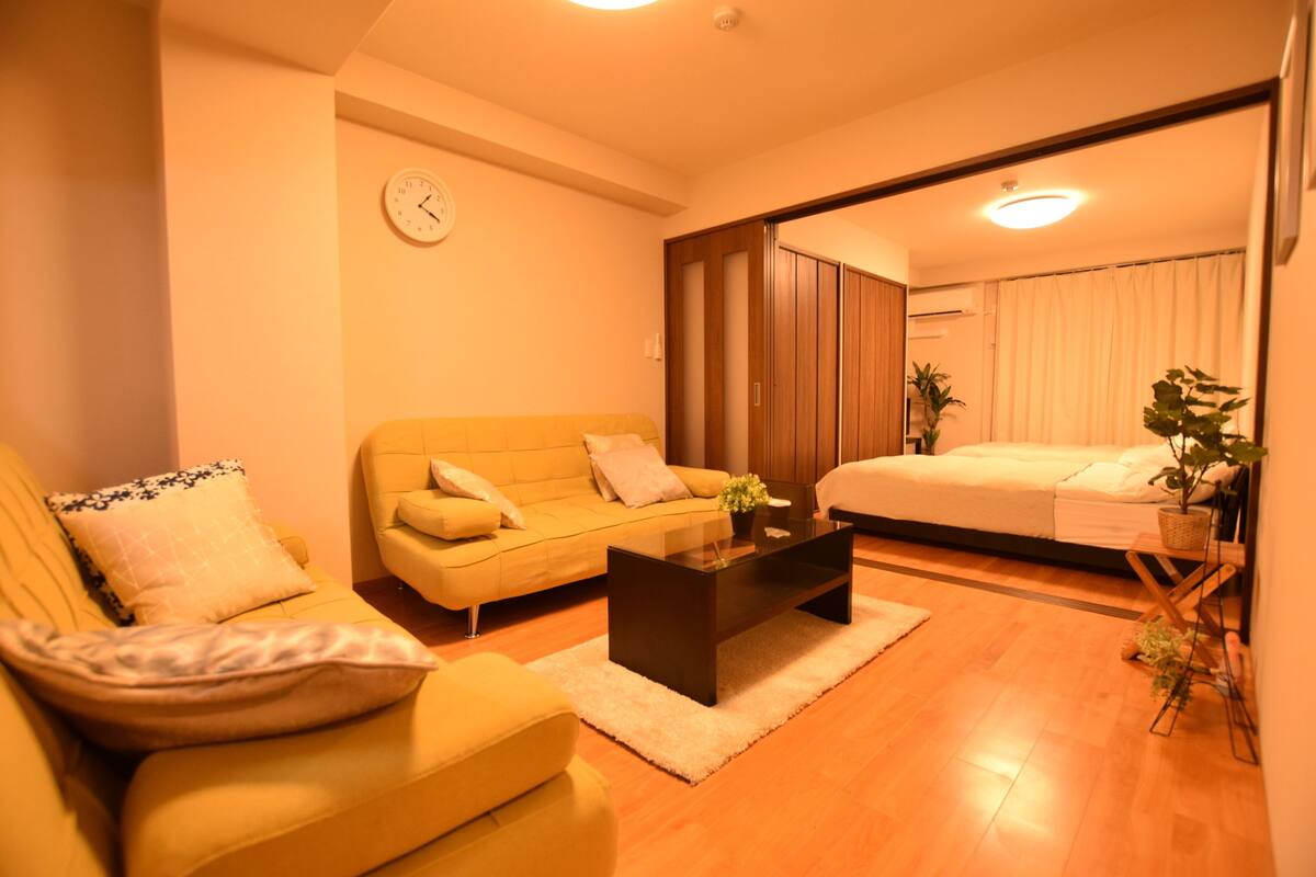 Apartment, 1 Bedroom ( 602 ) | Living area | Flat-screen TV