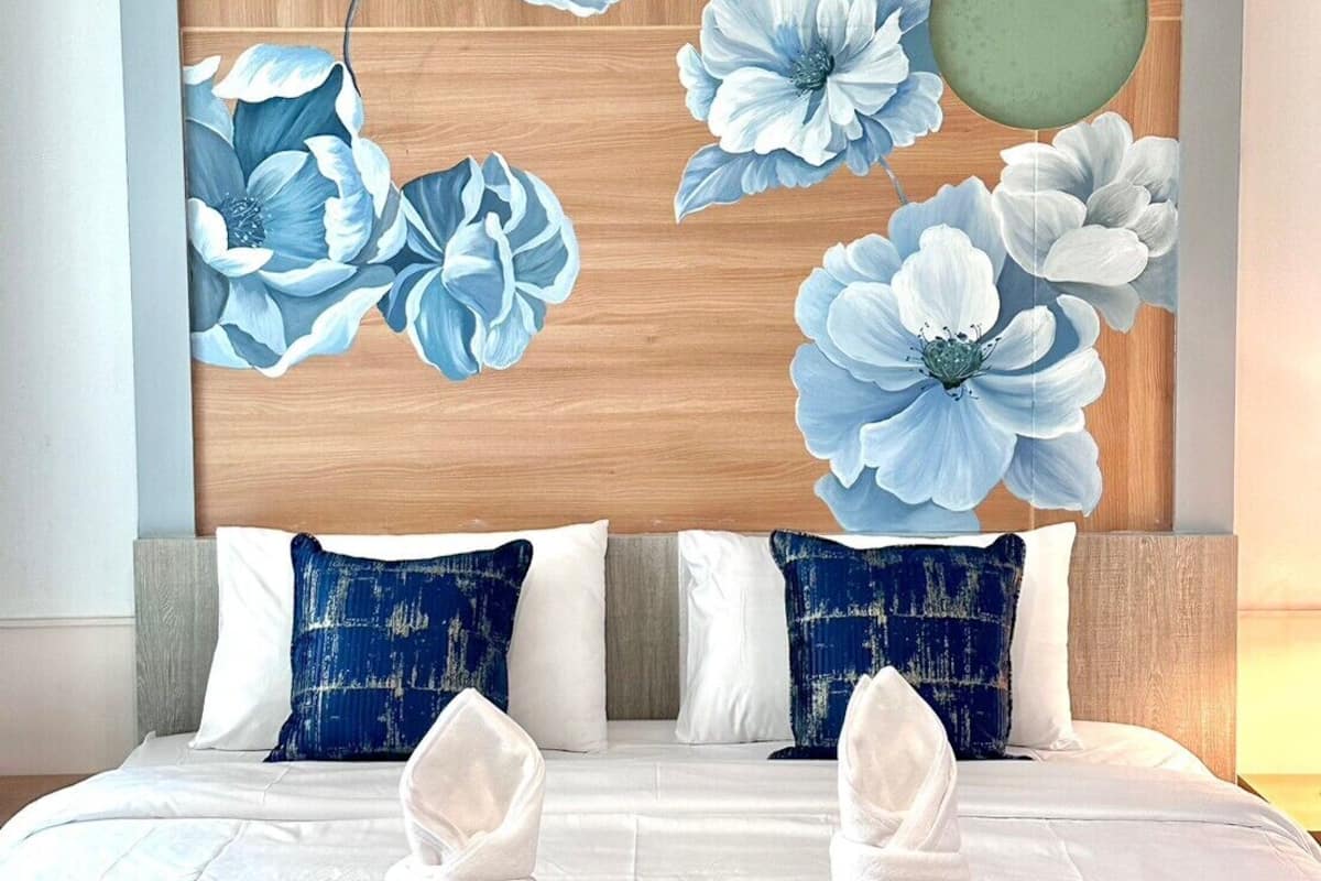 deluxe double room | in-room safe, blackout curtains, free wifi