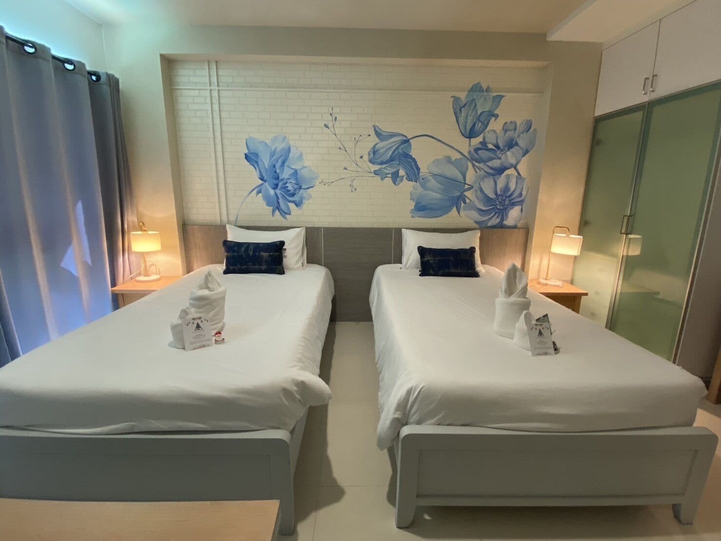 deluxe twin room | in-room safe, blackout curtains, free wifi