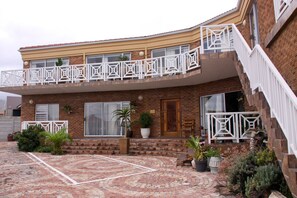 บริเวณภายนอก