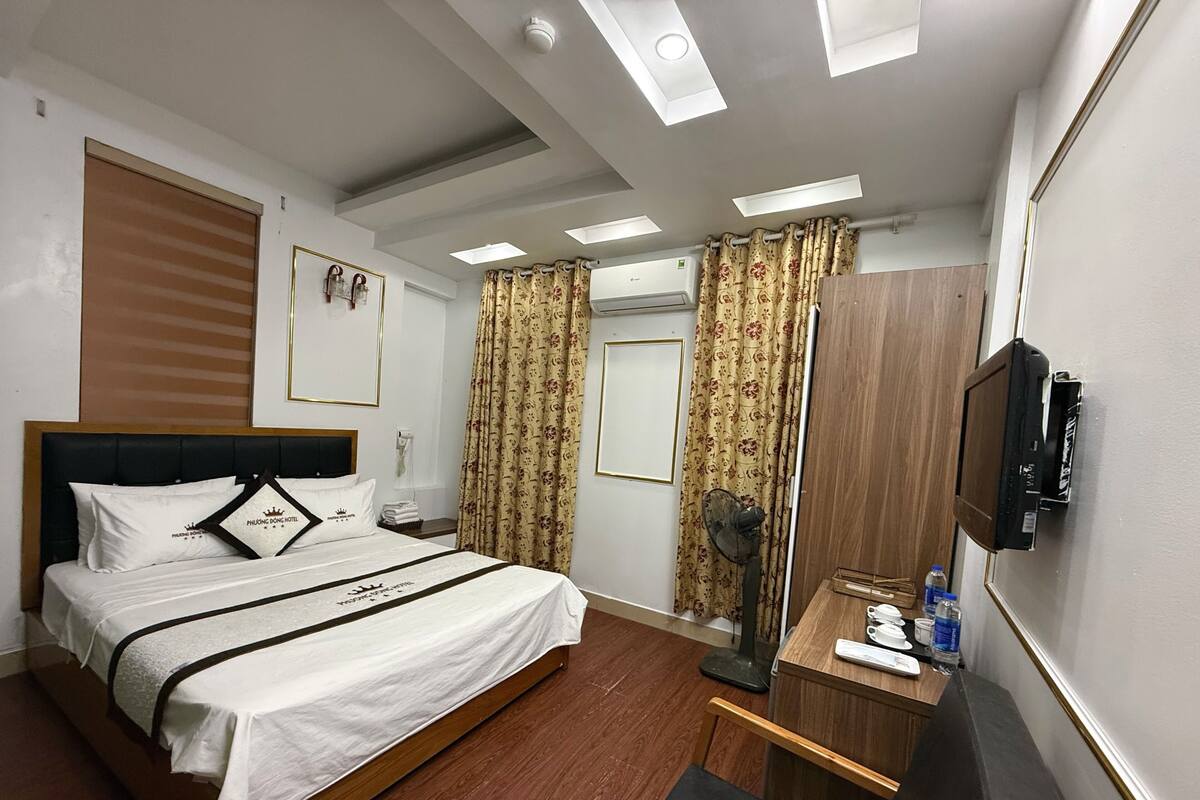 Double Room | Minibar, desk, soundproofing, free WiFi