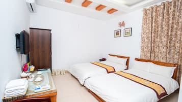 Quarto duplo | Frigobar, escrivaninha, quartos à prova de som, Wi-Fi de cortesia