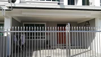 Bahagian luar