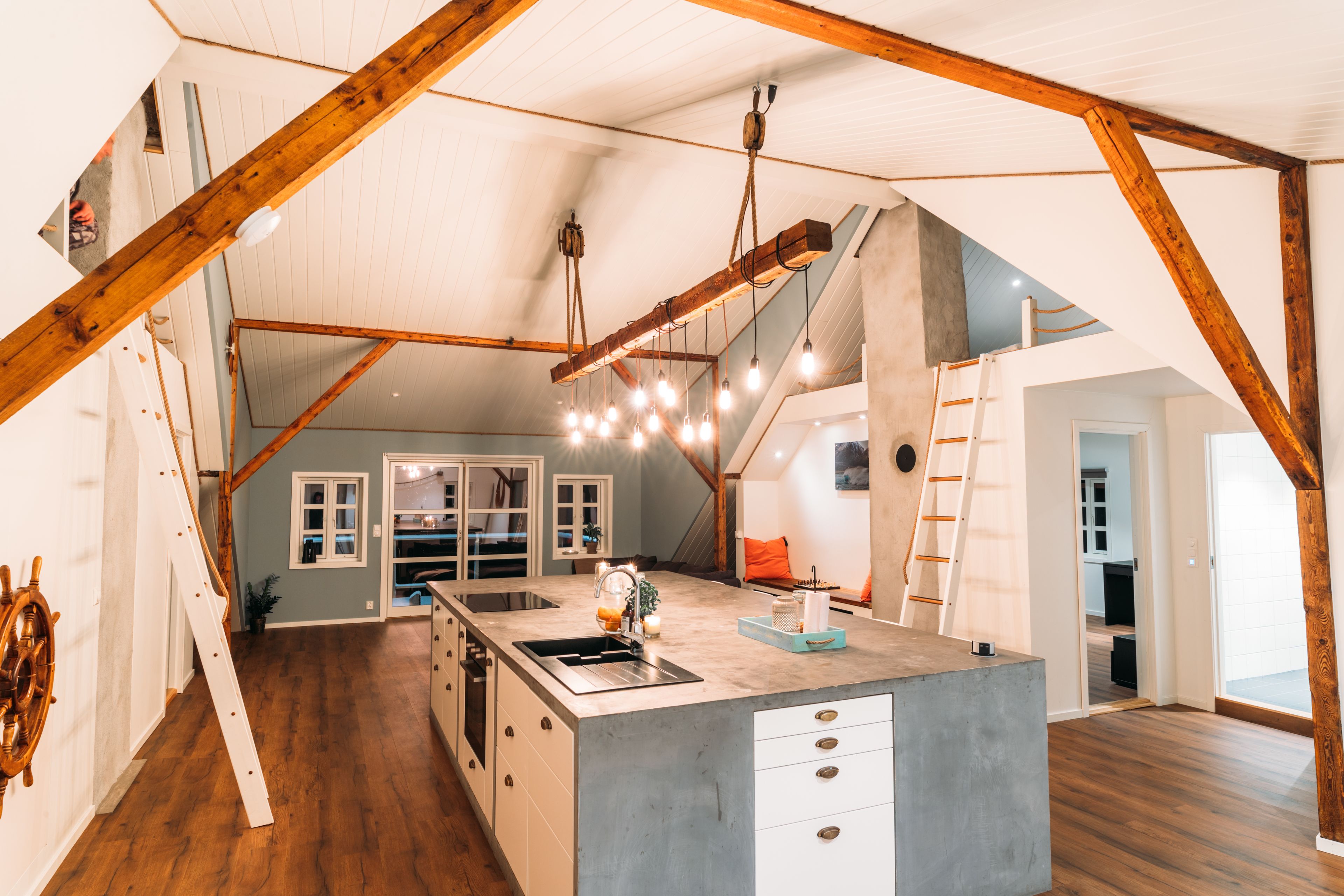 Exclusive-Loft, Meerblick | Eigene Küche | Großer Kühlschrank, Ofen, Herdplatte, Geschirrspüler