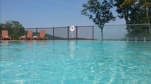Piscine couverte, piscine chauffée