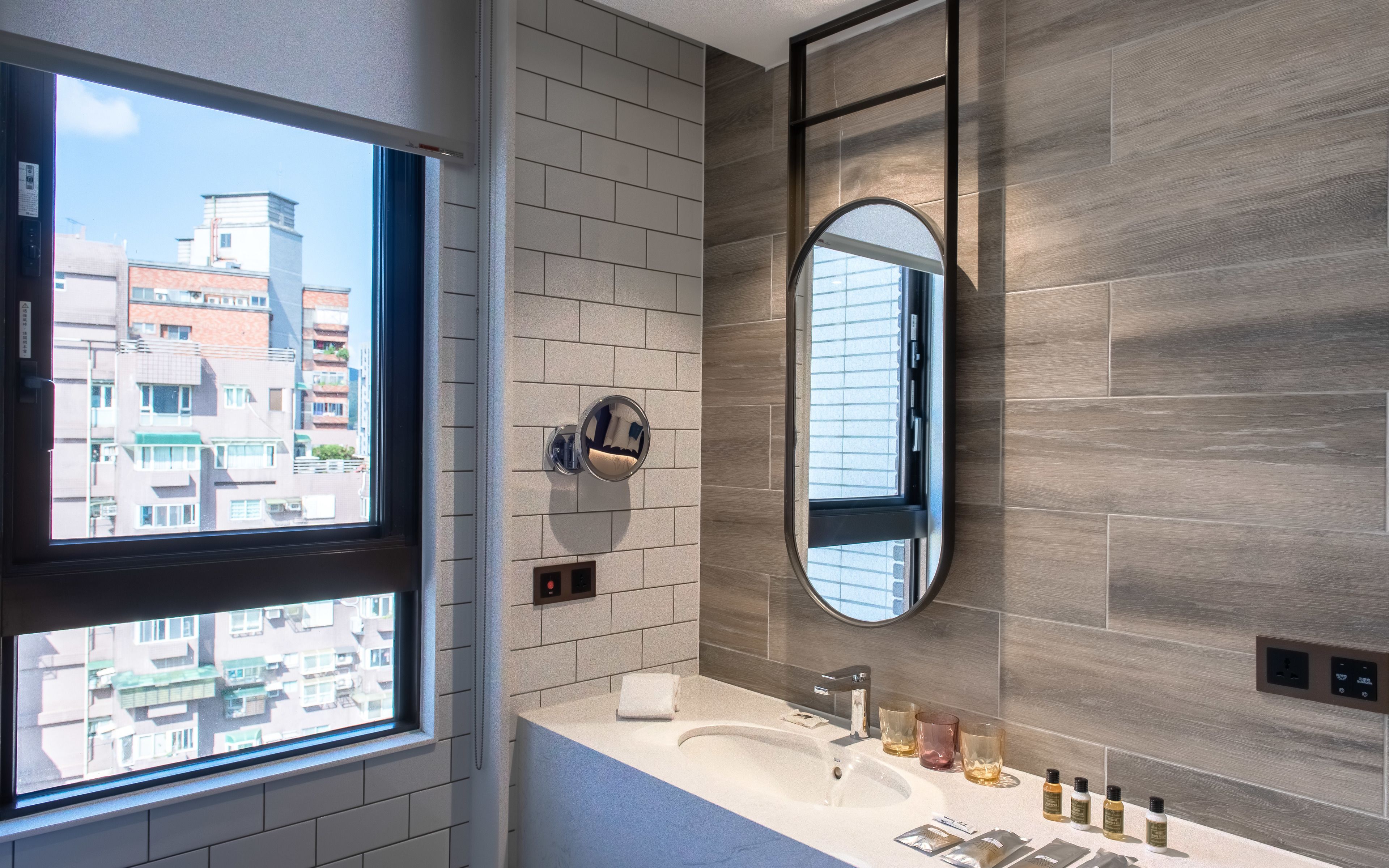 superior quadruple room, 2 double beds, non smoking | bathroom | free toiletries, hair dryer, electronic bidet, towels