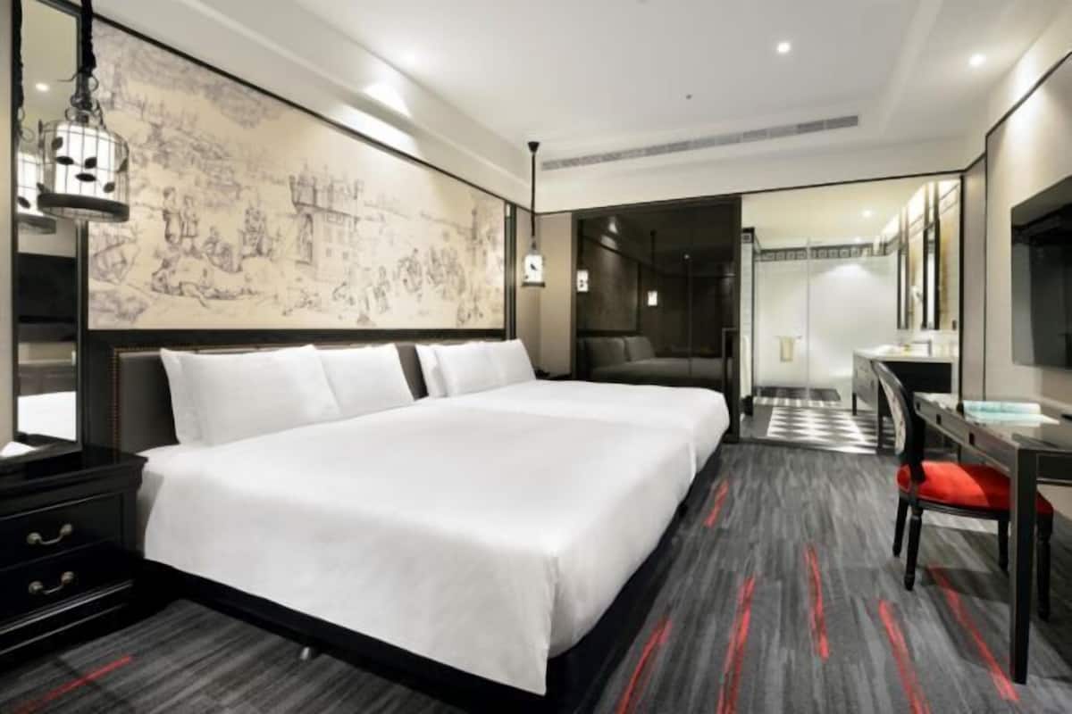 In-room safe, blackout drapes, free WiFi, bed sheets