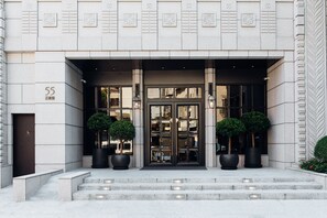 Property entrance - Just Palace (Taipei)