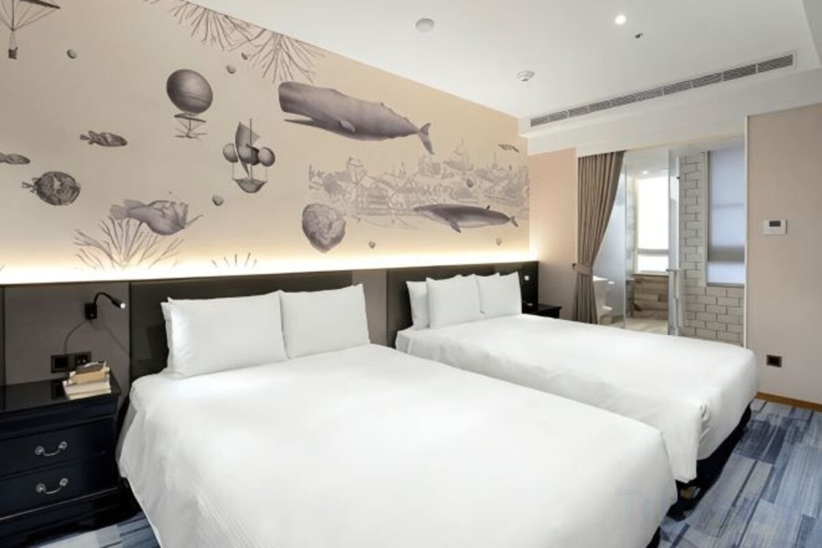 In-room safe, blackout drapes, WiFi (free), bed sheets