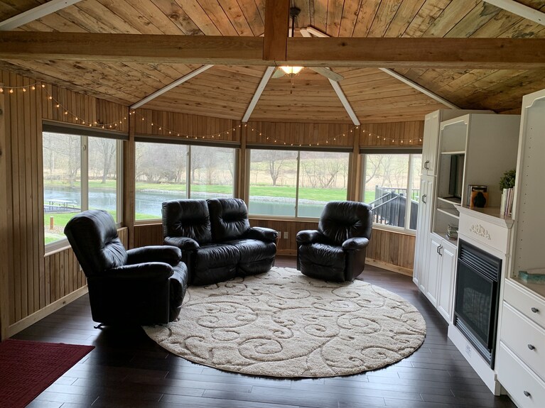 Familienfreundliches Ferienhaus Und Lodge Mit 13 Schlafzimmern; Plus 3 Wohnmobil-pads (Voll) - Ohio
