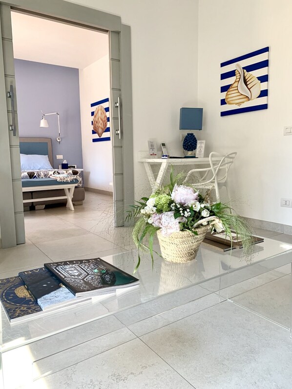 Deluxe-Doppel- oder -Zweibettzimmer | Daunenbettdecken, Minibar, Zimmersafe, Verdunkelungsvorhänge