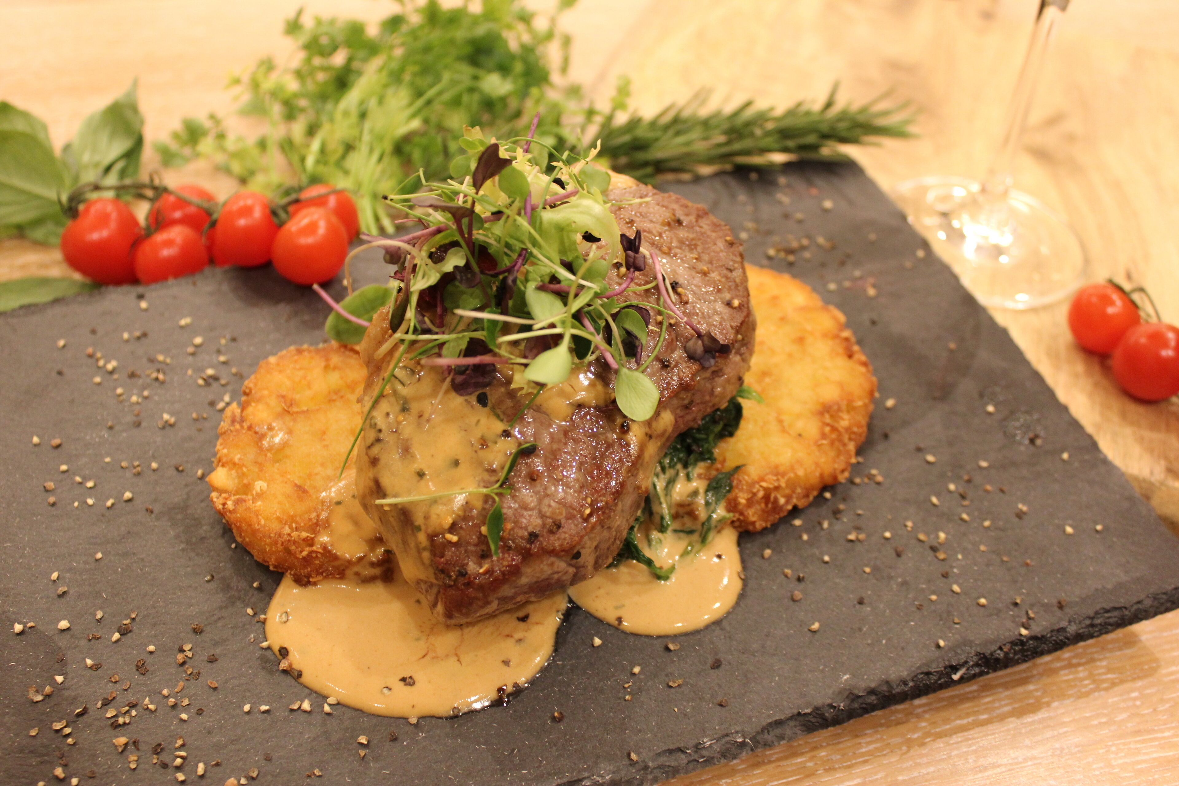 2 restaurants, local and international cuisine