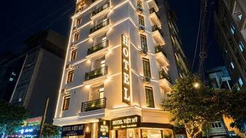 Executive Double Room | Minibar, desk, soundproofing, WiFi (free)