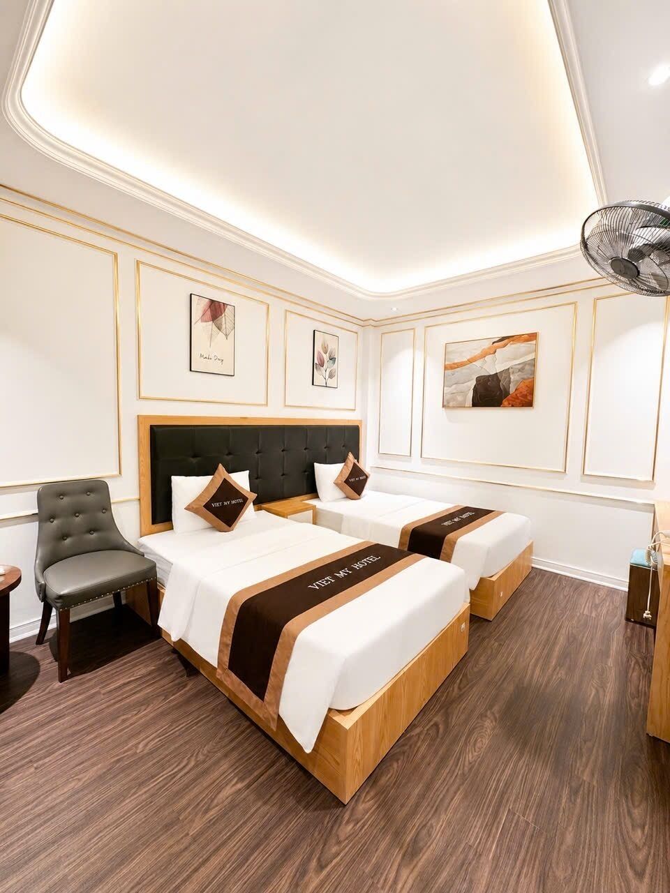 Superior Double or Twin Room | Minibar, desk, soundproofing, WiFi (free)