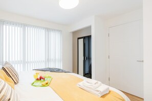 Huoneisto, 2 makuuhuonetta, tupakointi kielletty | 2 makuuhuonetta, silitysrauta/-lauta, ilmainen Wi-Fi, vuodevaatteet