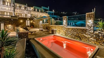 6 piscines extérieures