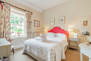 In-room safe, iron/ironing board, free WiFi, bed sheets - Catherine Tiger Inn (Eastbourne)
