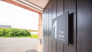 Exterior - 1 The Byre, Cromarty (Cromarty)
