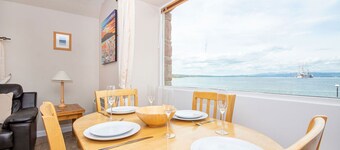 Harbour View Apartment, Cromarty