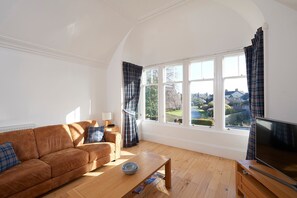 Cottage | Living room