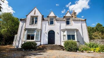 Mặt tiền nơi lưu trú