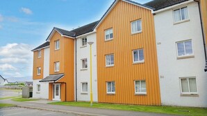 Front of property - The View at No10 (Aviemore)