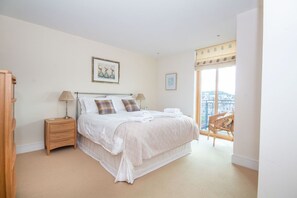 2 間睡房、隔音、免費 Wi-Fi