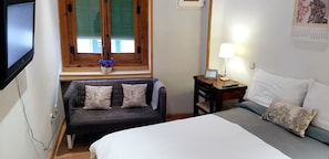 Desk, free WiFi, bed sheets