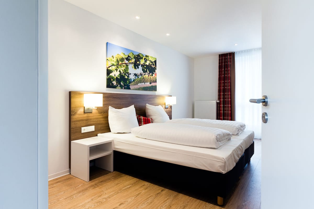 In-room safe, desk, cots/infant beds, free WiFi