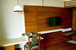 Elite Room | Minibar, in-room safe, free WiFi, bed sheets - R K Residency (Tirupur)