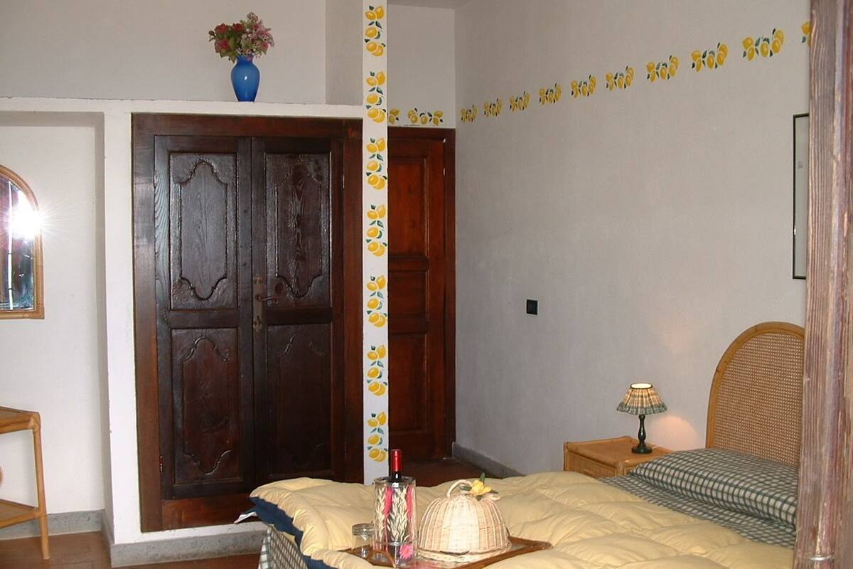 Iron/ironing board (on request), free WiFi, bed sheets