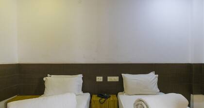 Crescent Inn Navallur