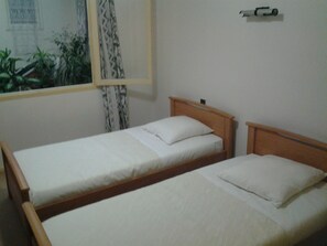 Décoration personnalisée, ameublement personnalisé, bureau