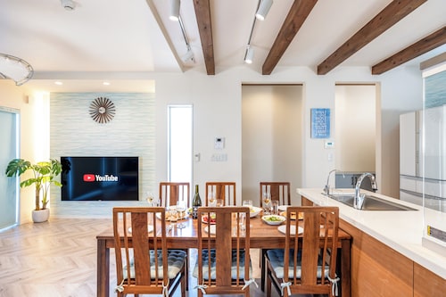 客室内のダイニングエリア