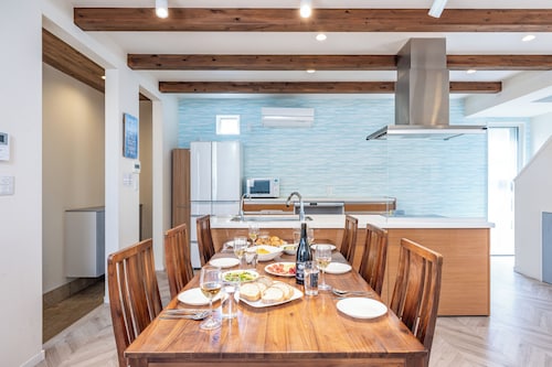 客室内のダイニングエリア