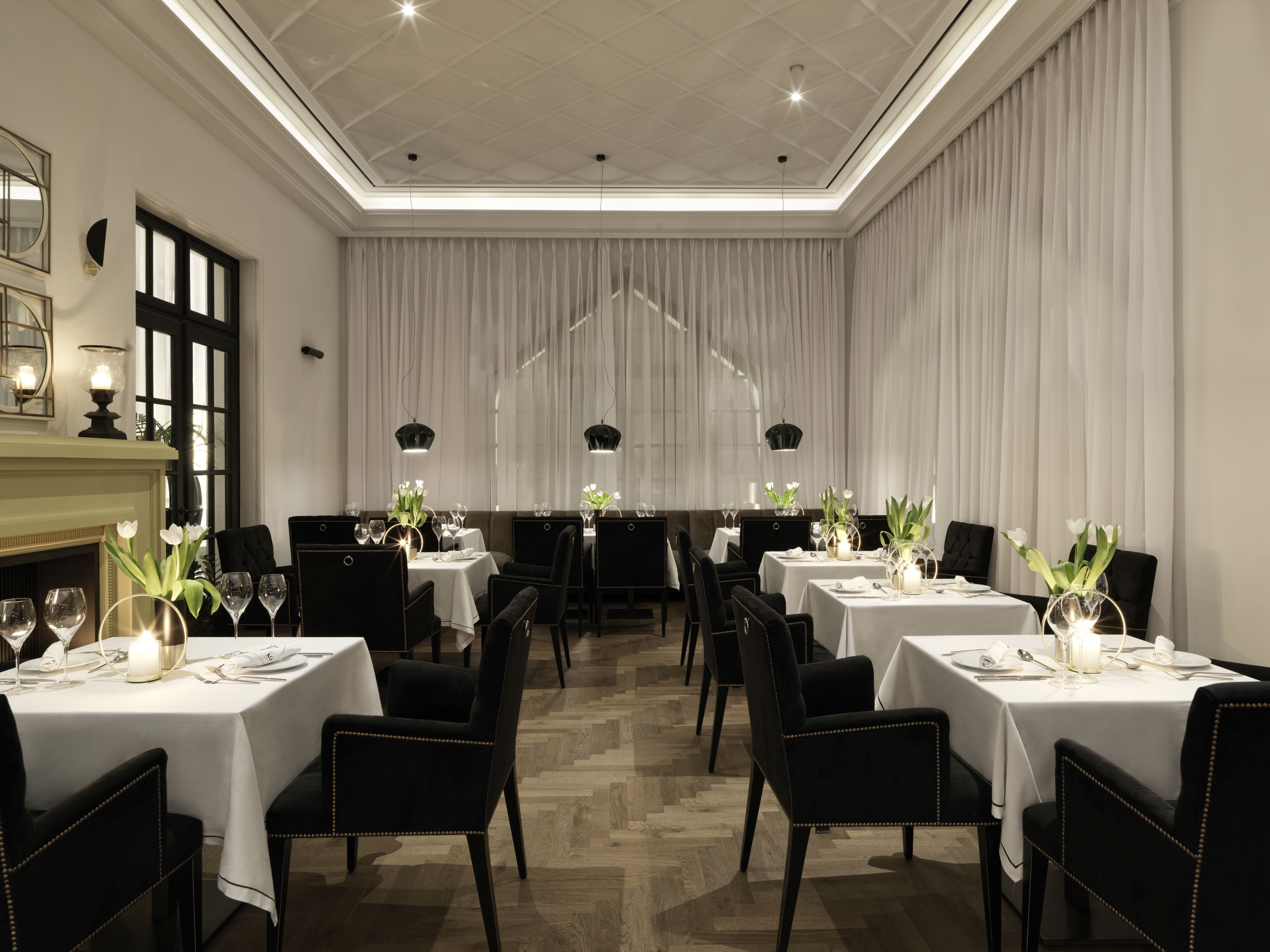 breakfast, lunch, dinner served; mediterranean cuisine