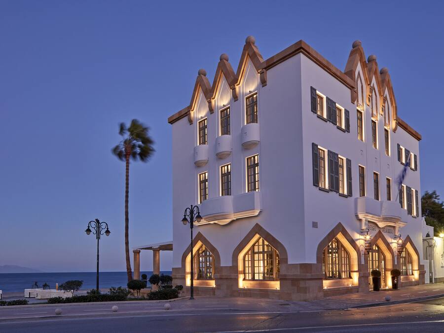 Front of property - evening/night