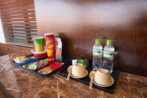 Breakfast area - Night Hotel (Hanoi)