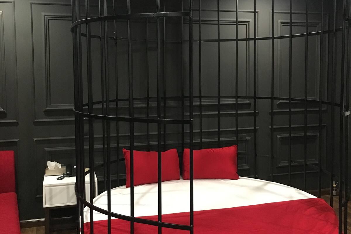 Estudio romántico | Minibar, escritorio, cortinas opacas y sistema de insonorización
