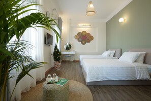 Deluxe Double or Twin Room, 1 Bedroom | Minibar, desk, blackout curtains, soundproofing - Hovi Hoang Cau 3 (Hanoi)