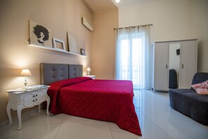 Individualmente decorados, individualmente mobiliados, escrivaninha