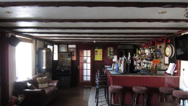 Bar (on property) - Redmoss Hotel (Biggar)