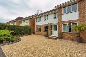 Front of property - Braunton Hazel House 4 Bedrooms (Braunton)