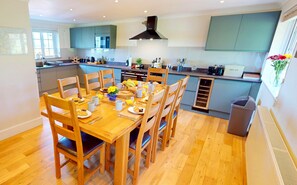 Dining - Croyde Meadowbank 4 Bedrooms (Braunton)